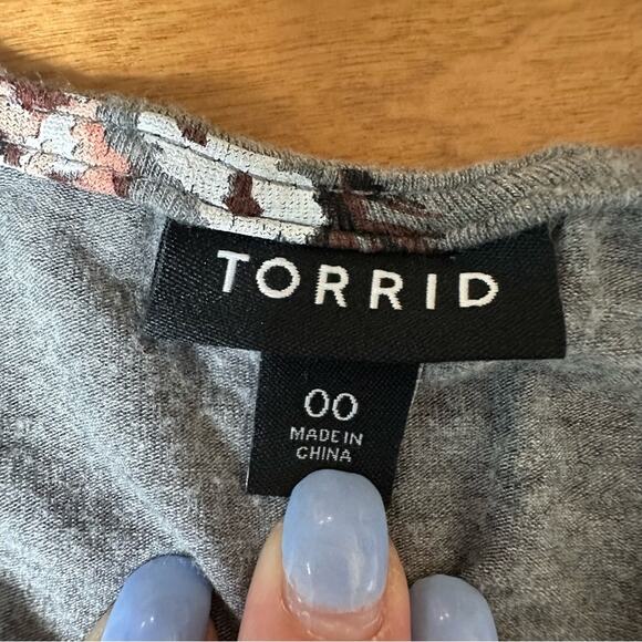 TORRID Grey Floral Jersey Skater Dress Torrid Sz 00 (M/L) Romantic Cold Shoulder - Picture 6 of 11